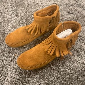 Minnetonka Fringe Moccasins